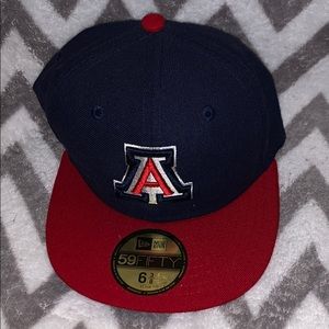 NWOT kid’s NewEra University of Arizona fitted hat